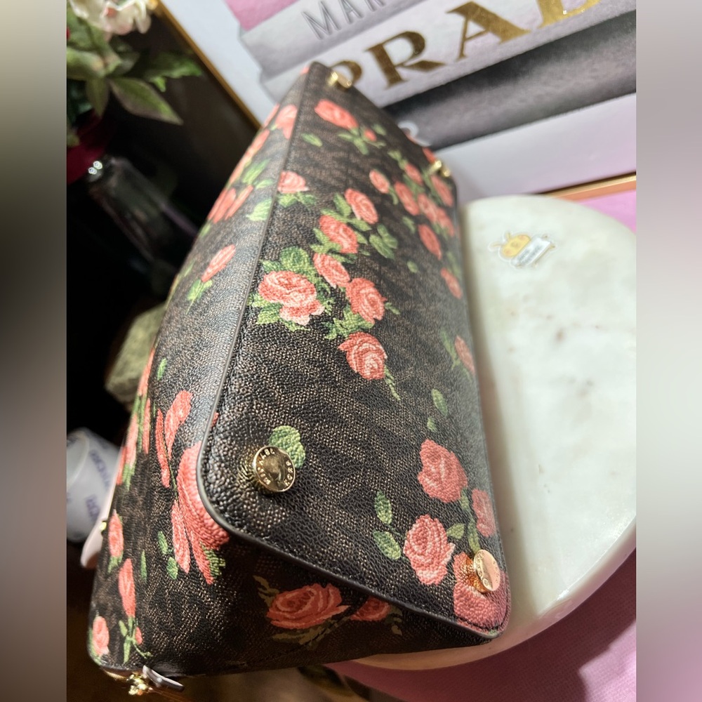 Michael Michael Kors  Rare Cindy Brown Multi Lg Dome With Roses  Print NWOT - Picture 11 of 12